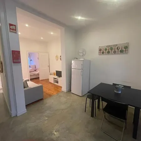 Charming Lapa I Apartment Lisbon